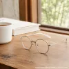 Fashionable and lightweight metal-framed glasses, unisex high-definition anti-glare lenses, trendy accessories details Picture